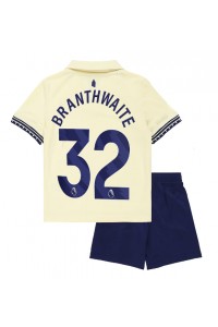 Everton Jarrad Branthwaite #32 Babyklær Borte Fotballdrakt til barn 2025-26 Korte ermer (+ Korte bukser)